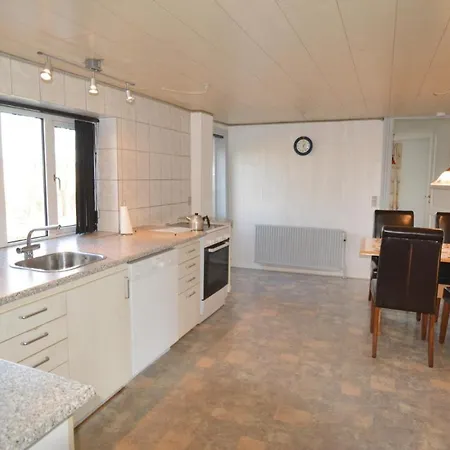 Three-bedroom In * Hemmet