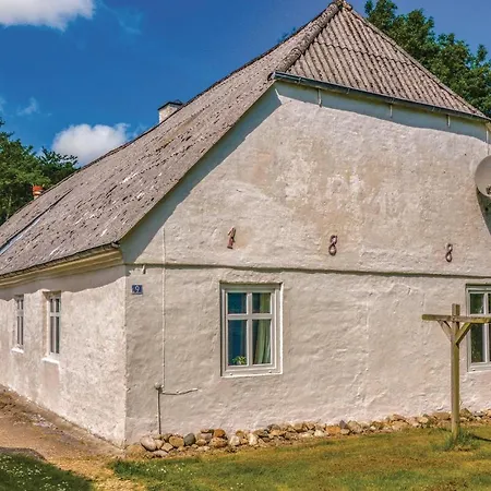 3 Bedroom Amazing In Holiday home