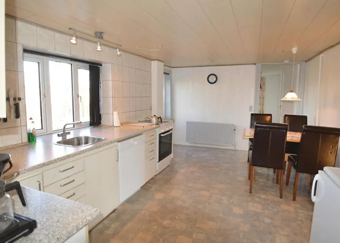 Three-bedroom In * Hemmet