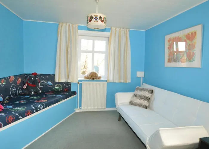 Three-bedroom In * Hemmet